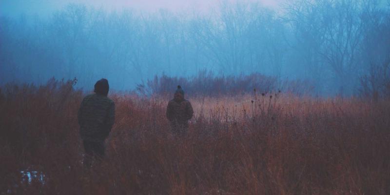 声学工程新维度：麦克风阵列与波束成形如何重塑智能音箱的听觉体验