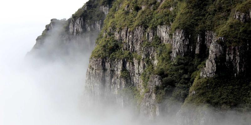 声学超表面：重塑音频设备与放大器设计的定向声学革命